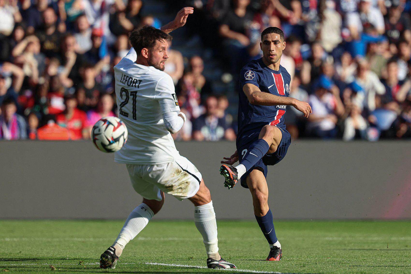 关于战绩惨淡!巴黎圣日耳曼双线告负,遭遇连败!的信息 关于战绩惨淡!巴黎圣日耳曼双线告负,遭遇连败!的信息