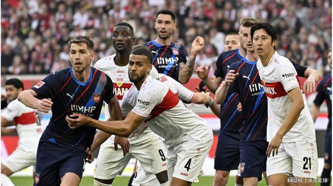 豪门之间的血战,欧冠赛场再现惊心动魄的一幕 豪门之间的血战,欧冠赛场再现惊心动魄的一幕