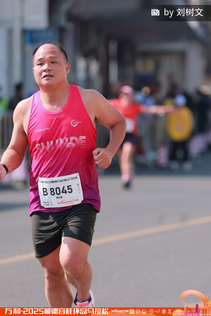 PG电子官方-挥汗如雨，见证运动员拼搏精神的简单介绍