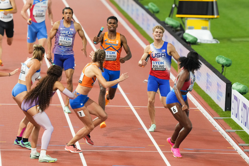 美国运动员在田径比赛中创造新纪录 美国运动员在田径比赛中创造新纪录