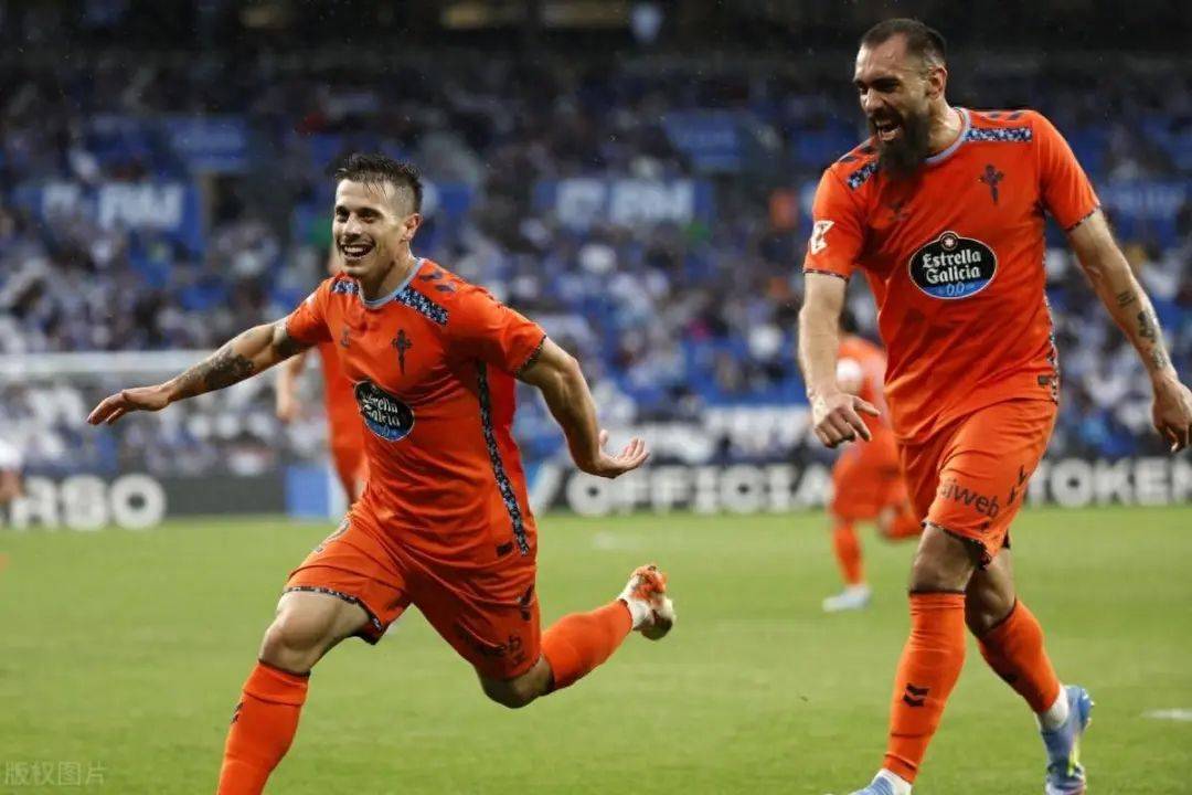 PG平台-阿尔克马尔团结一心，赢得关键胜利