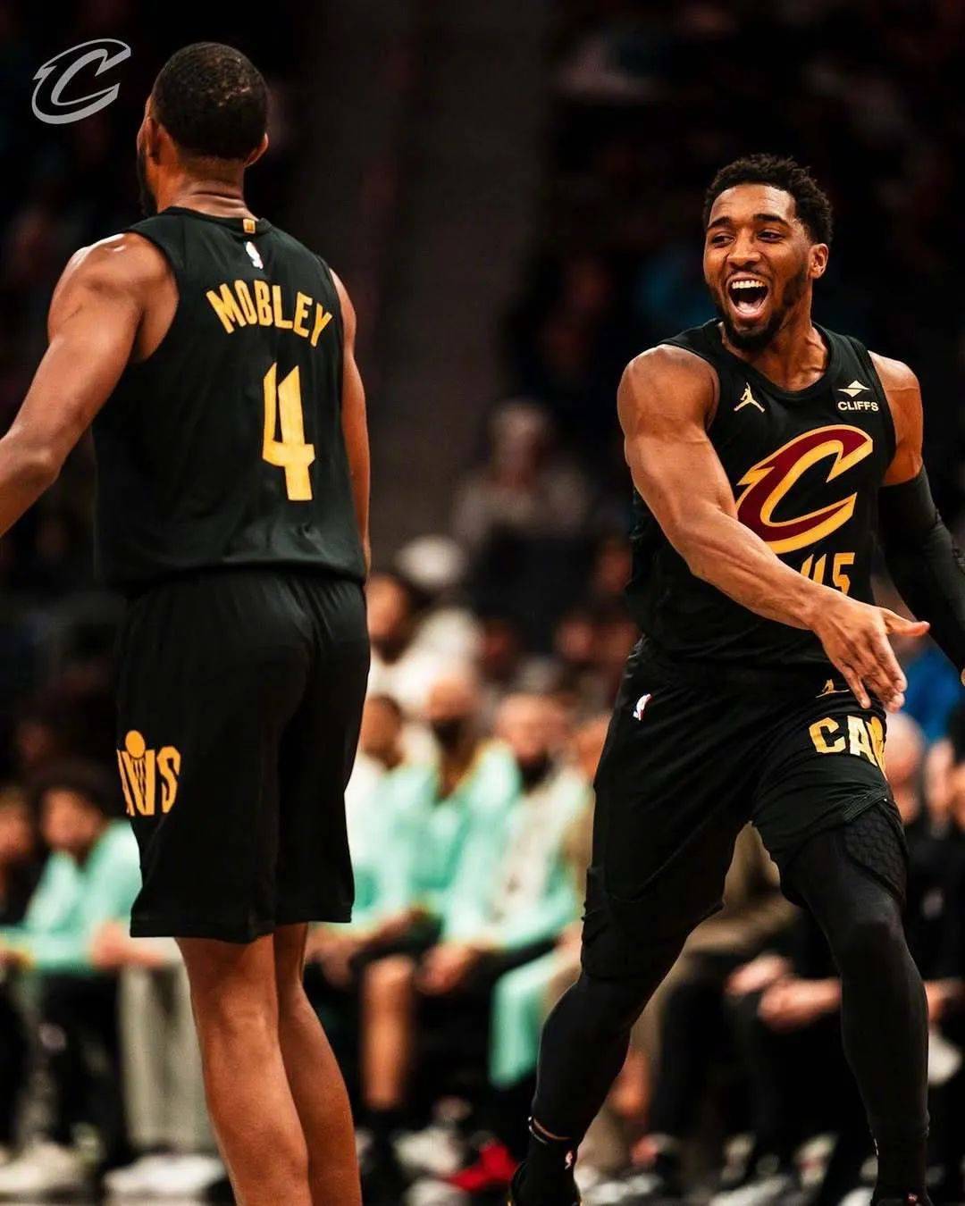 PG平台-包含雄鹿客场击败篮网双少组合再次大爆发的词条