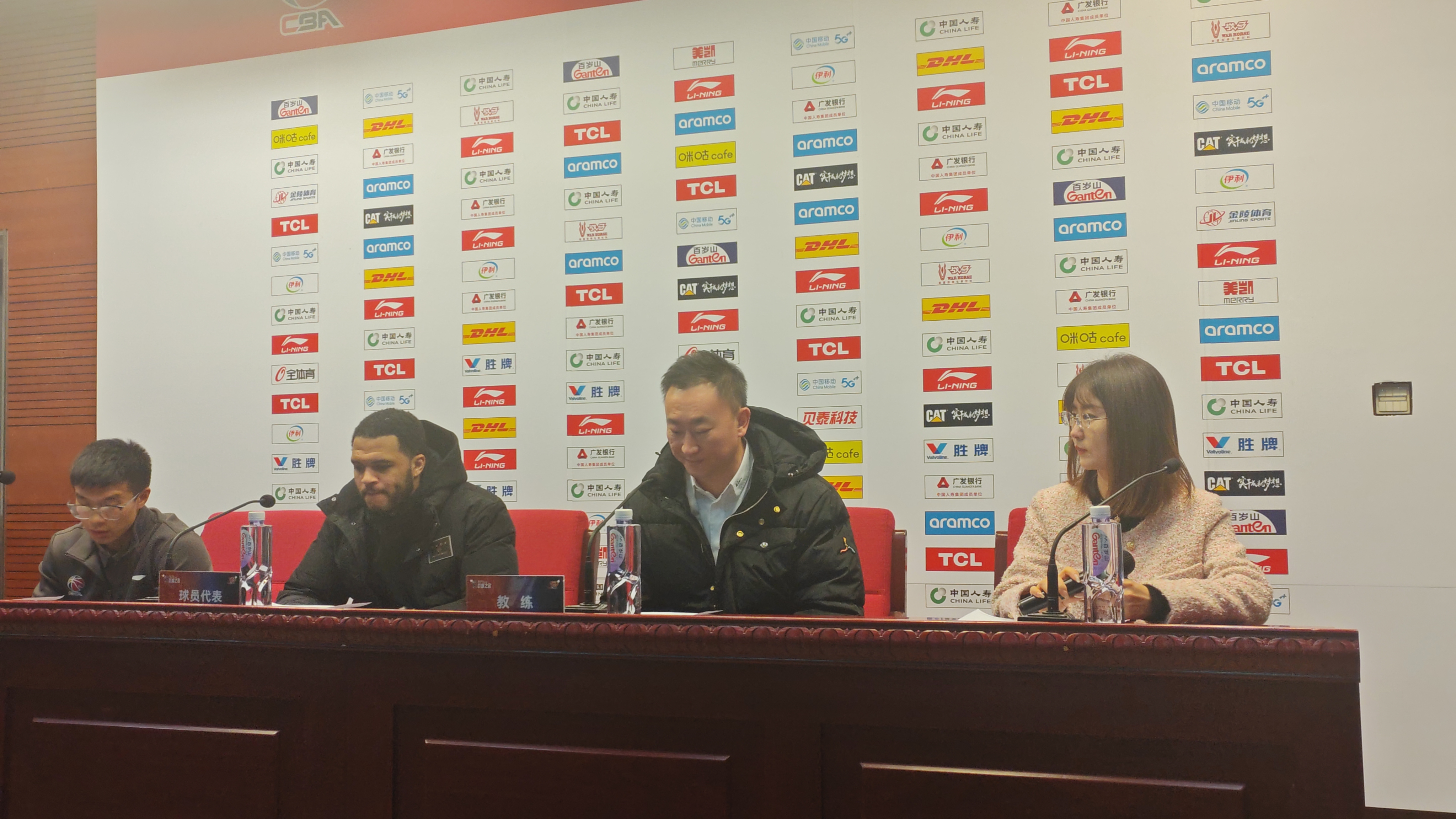 福建男篮主场逆转江苏队,重返胜利轨道的简单介绍 福建男篮主场逆转江苏队,重返胜利轨道的简单介绍