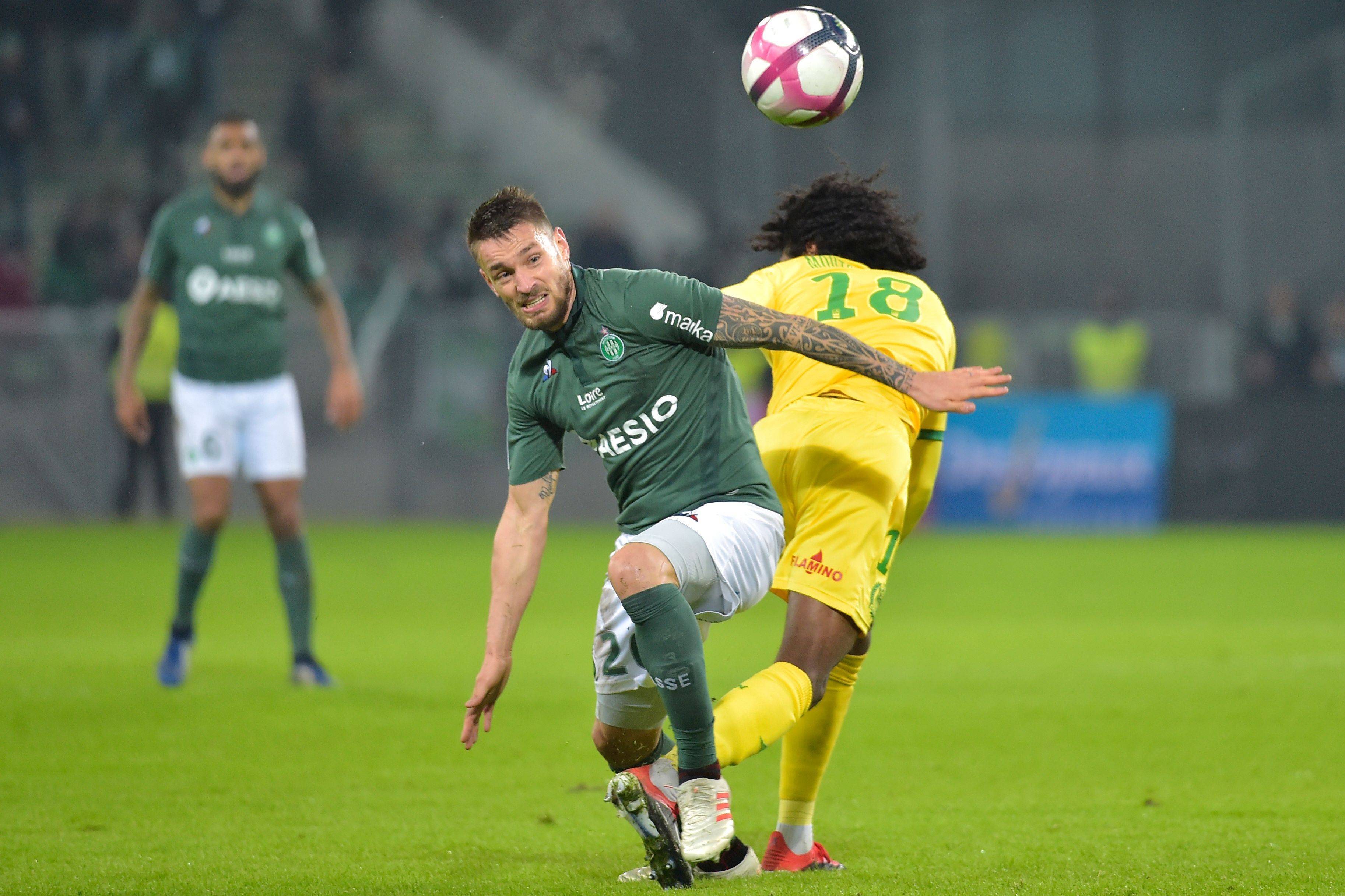 PG电子试玩-亚眠主场告捷，联赛披荆斩棘