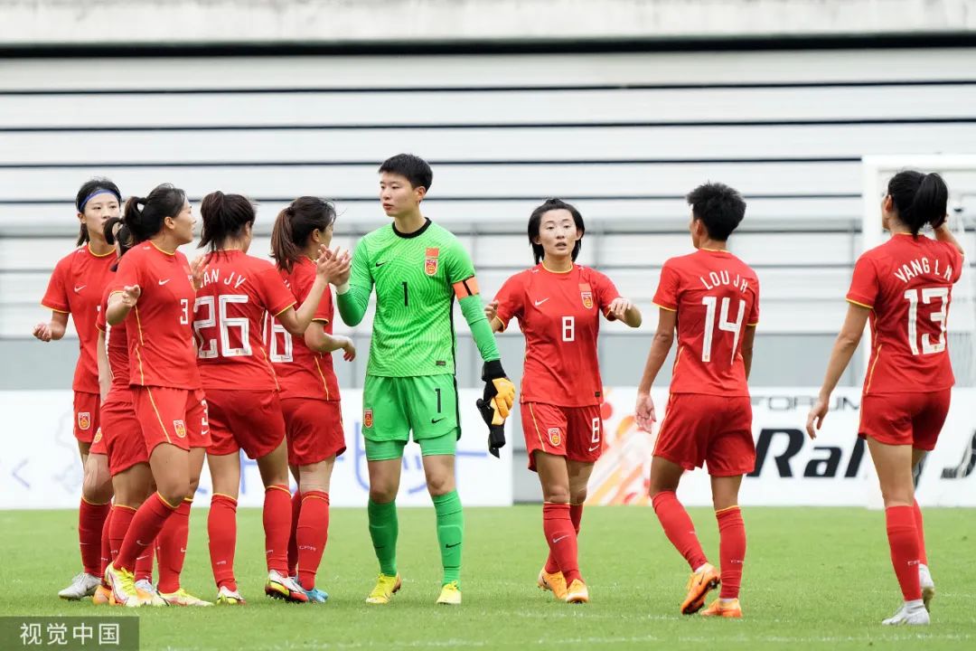东亚杯女足赛事引起关注，球迷心情澎湃