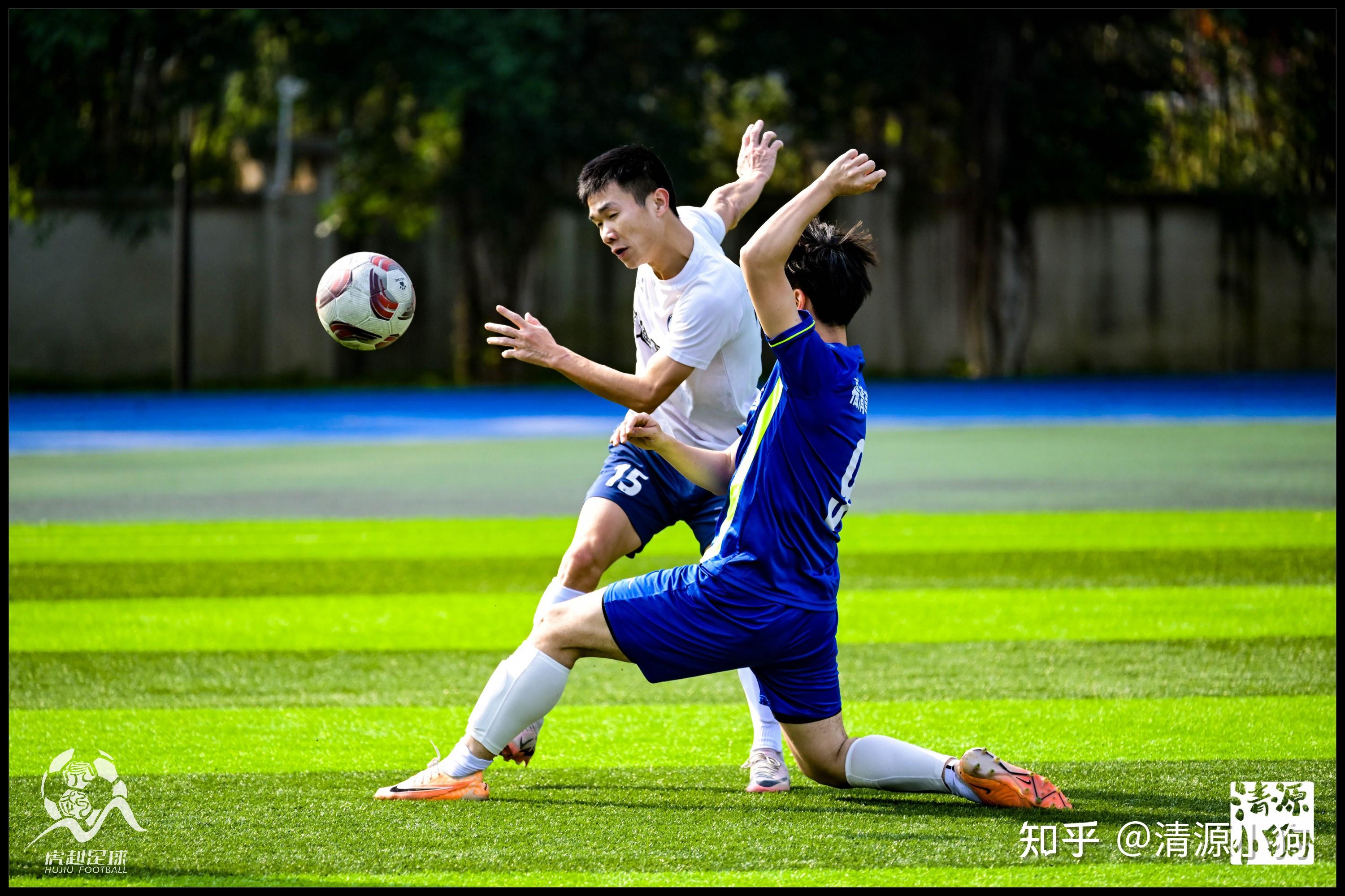 足球场上两支劲旅将展开对决 足球场上两支劲旅将展开对决