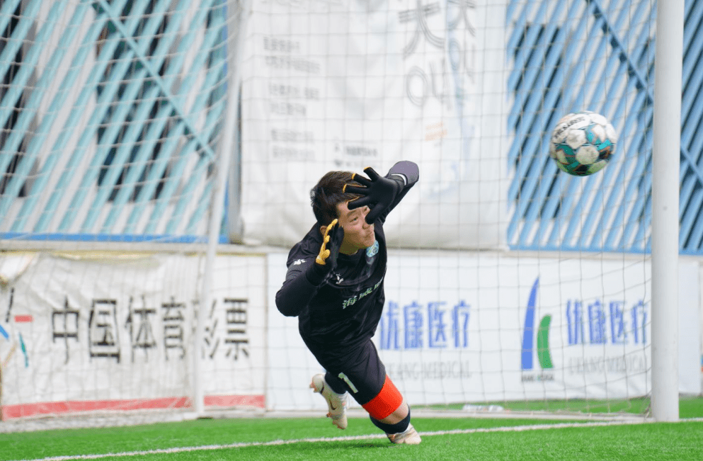 PG电子试玩-过招双方实力对比，赛场火爆纷呈