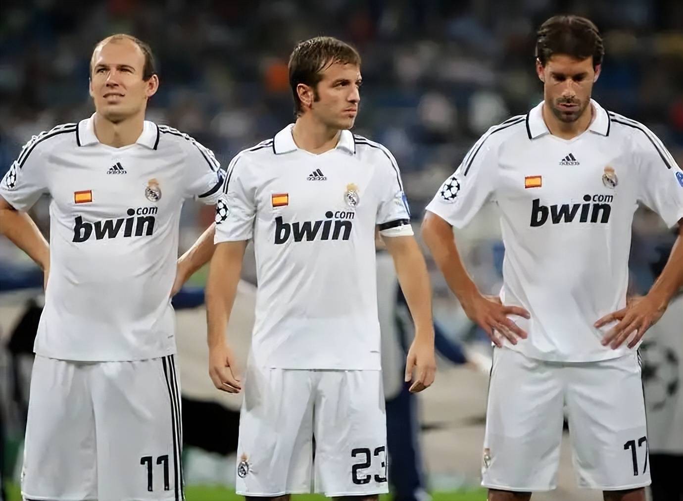 荷兰队晋级路上一帆风顺,小组第一名锁定 荷兰队晋级路上一帆风顺,小组第一名锁定