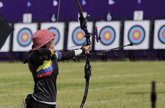 俄罗斯代表团抢夺一柱擎天射箭金牌