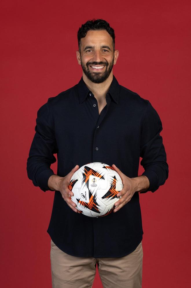 关于欧盟杯半决赛新星崭露头角,球场上惊艳亮相的信息 关于欧盟杯半决赛新星崭露头角,球场上惊艳亮相的信息