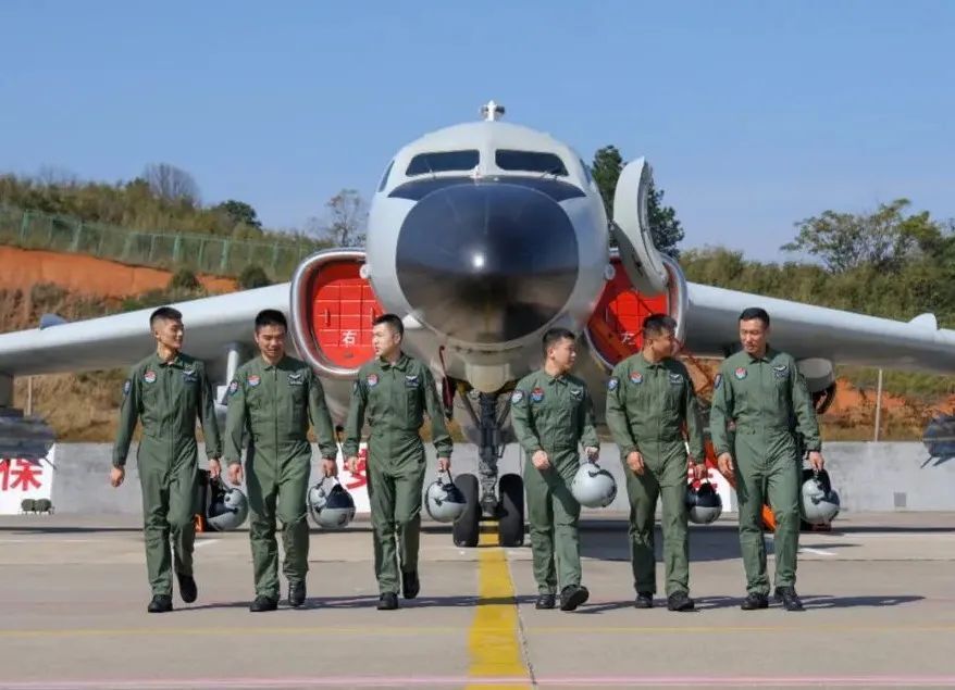 PG电子官网-包含英勇战斗！两队将在赛场上拼尽全力的词条