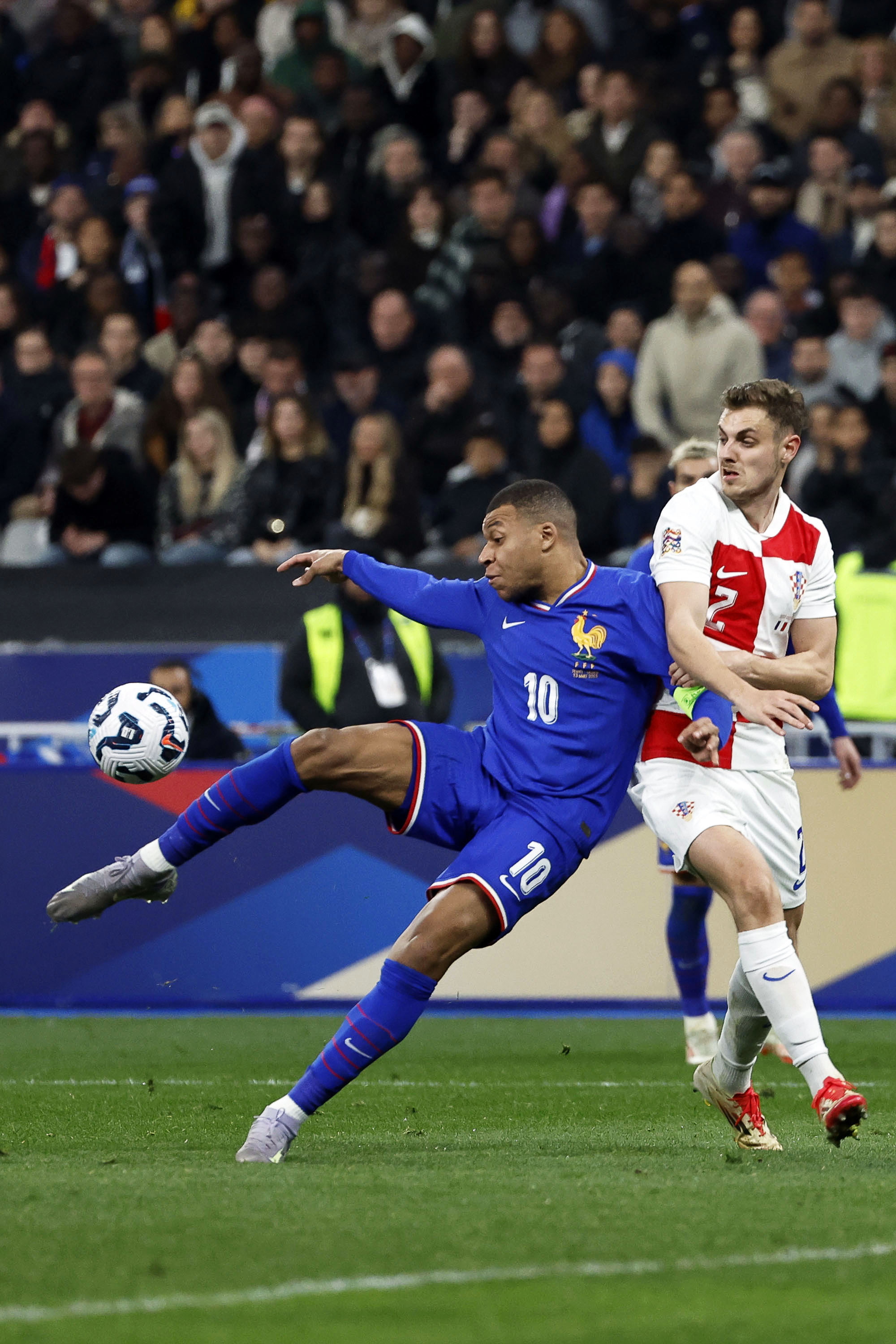 PG中国登录入口-纷纷来袭！欧洲足球盛事再掀热潮