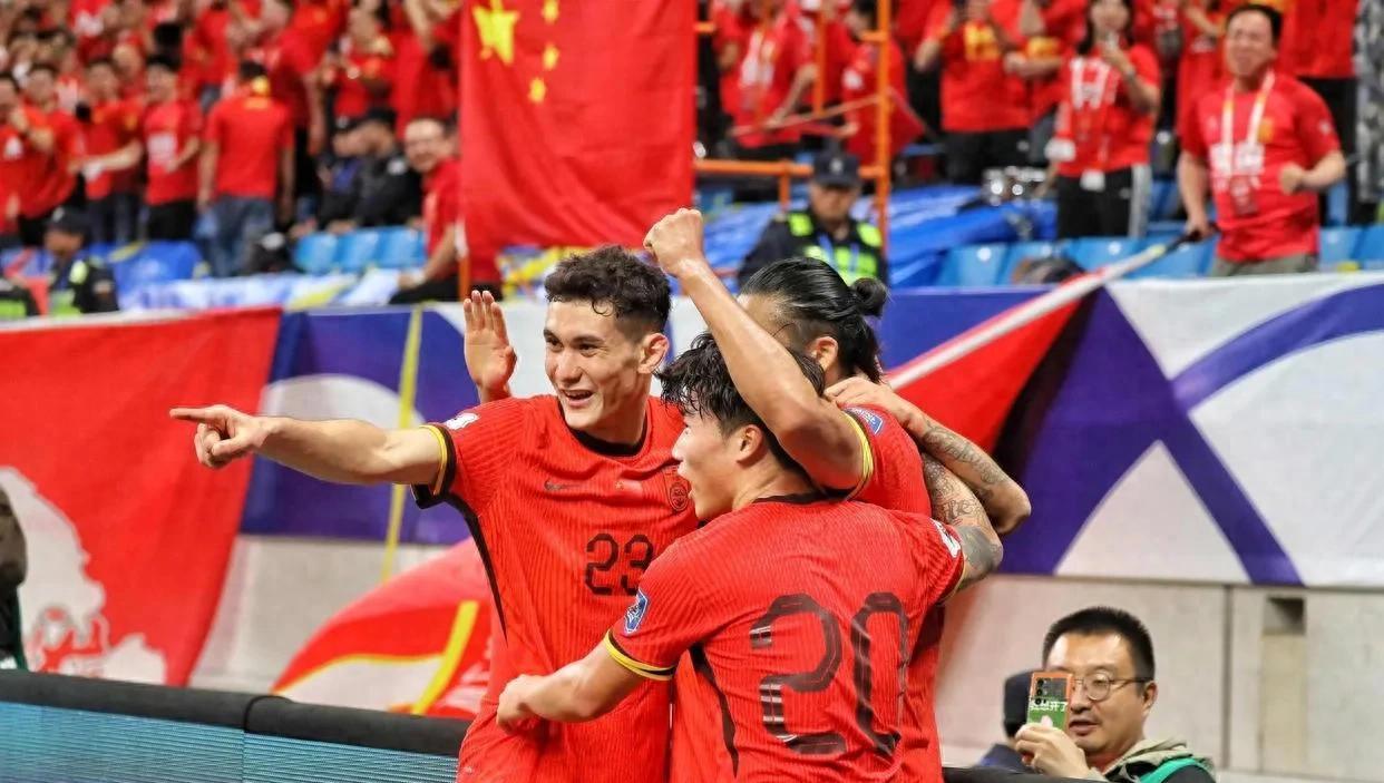 PG电子试玩官网-亚洲足坛巅峰之战在即，焦点对决引人注目