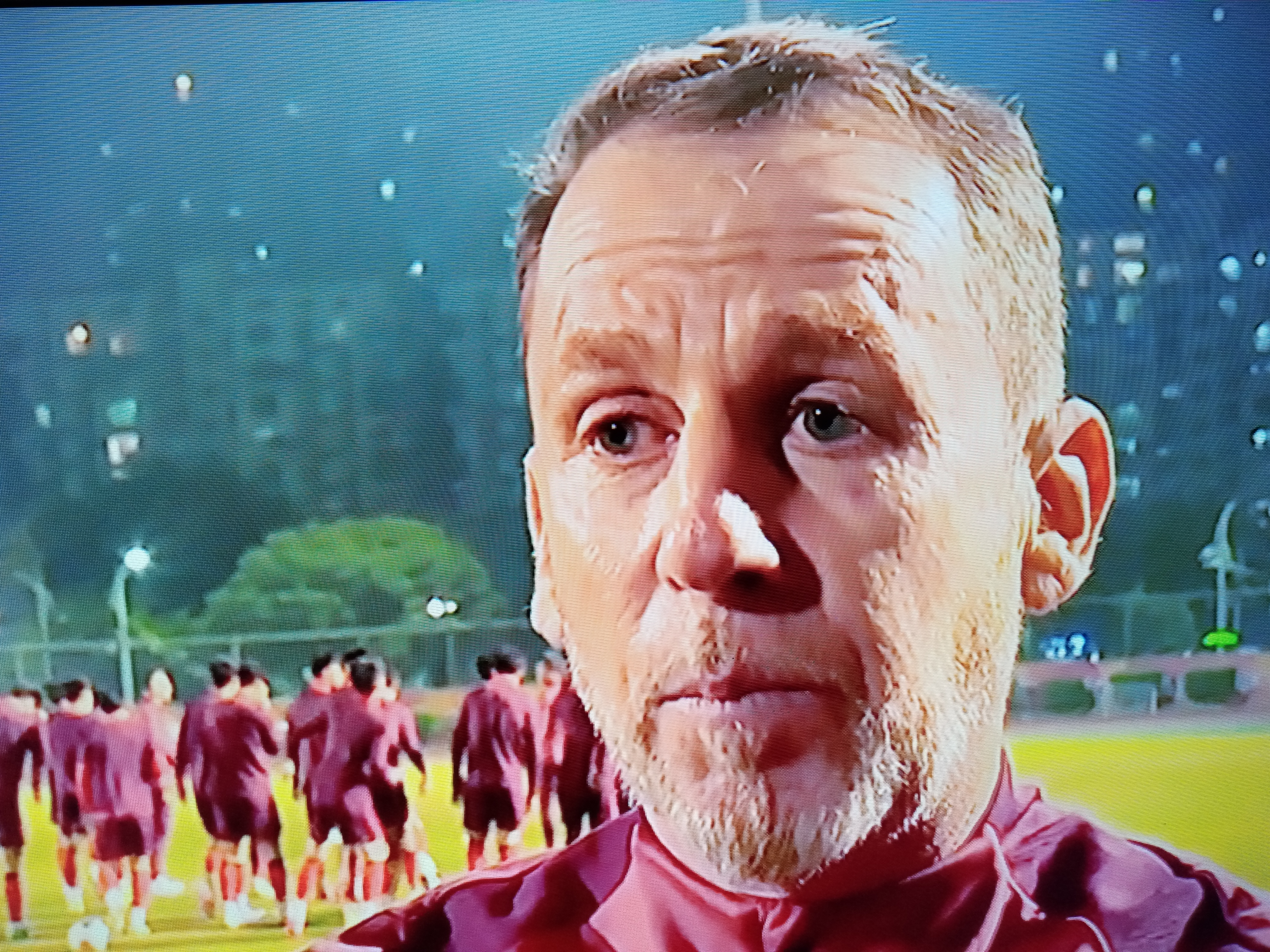 亚洲足坛巅峰之战在即,焦点对决引人注目 亚洲足坛巅峰之战在即,焦点对决引人注目