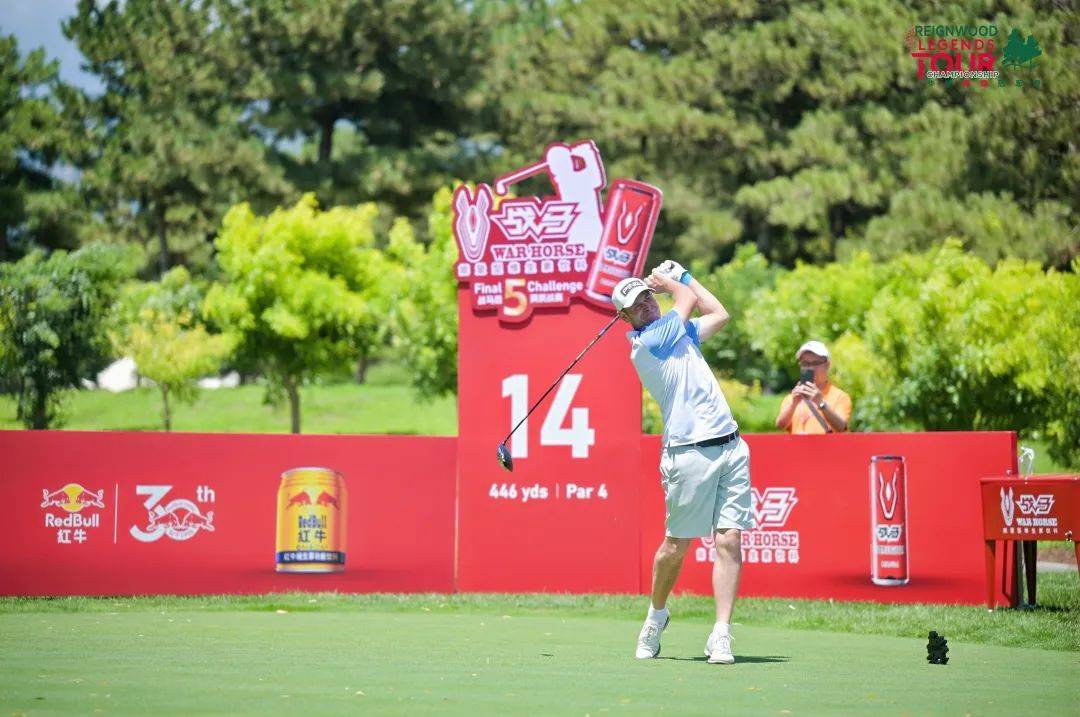 血拼决胜,球员奋力杀敌夺取胜利 血拼决胜,球员奋力杀敌夺取胜利