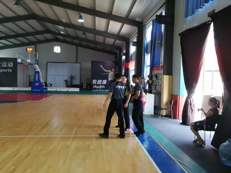 PG电子试玩官网-队内氛围融洽积极，团结一心拼搏精神值得称赞