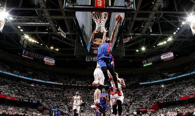 PG平台-活塞客场逆转：格里芬率队力挽狂澜逆袭击败对手的简单介绍