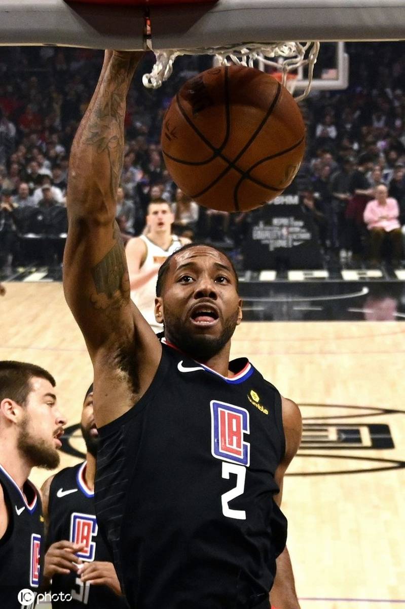 快船战胜掘金,哈雷尔独得29分领军 快船战胜掘金,哈雷尔独得29分领军