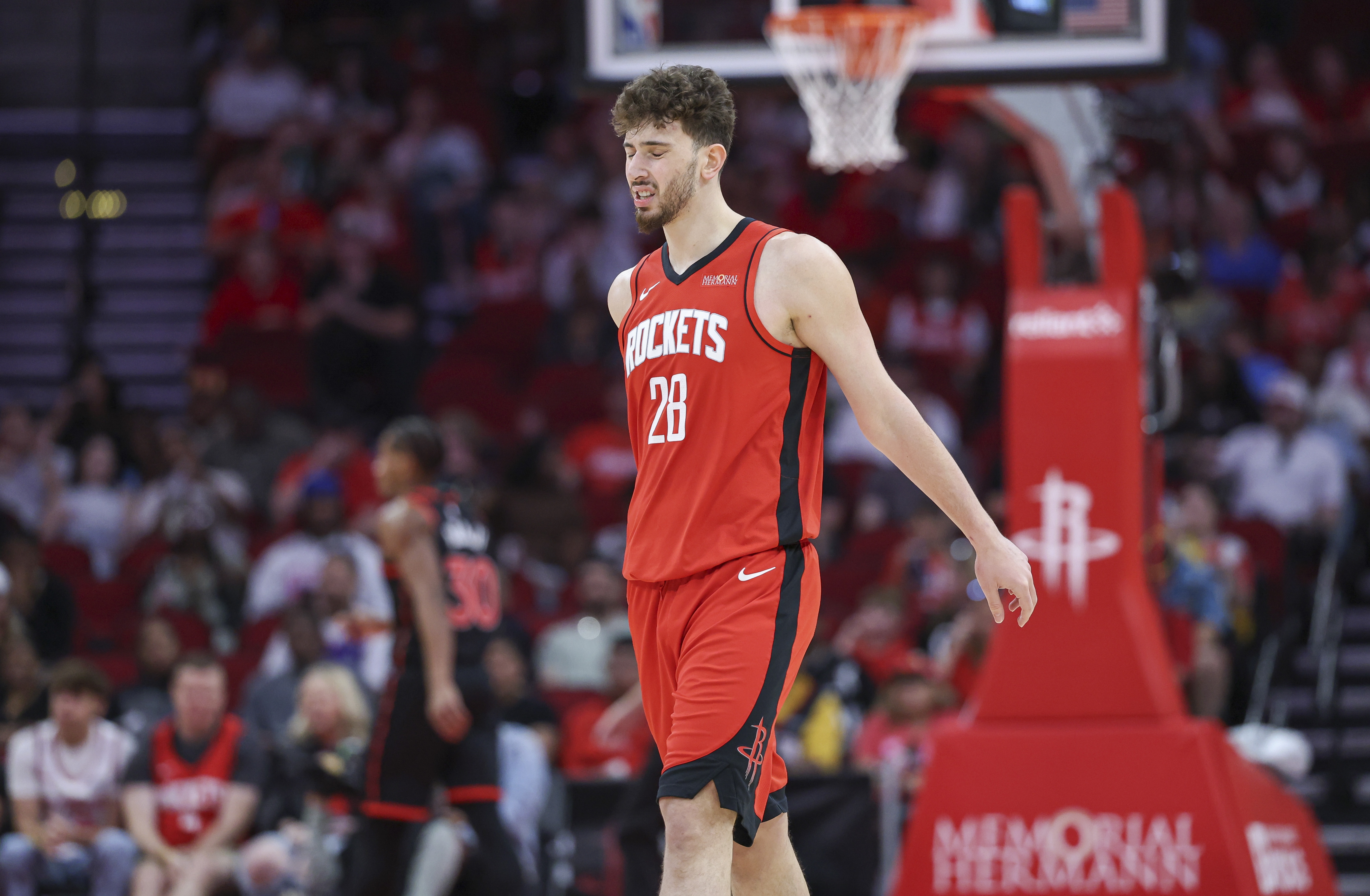 火箭主力伤缺复出,球队迎来重要一战 火箭主力伤缺复出,球队迎来重要一战