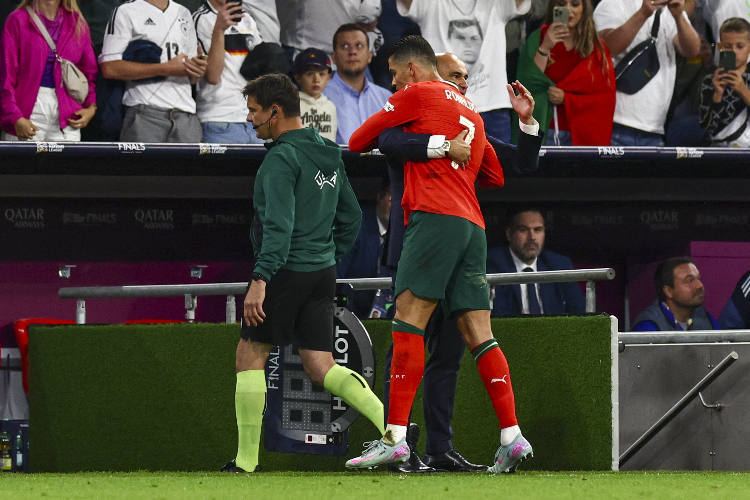 葡萄牙主力复出,瑞典大战士气高涨 葡萄牙主力复出,瑞典大战士气高涨