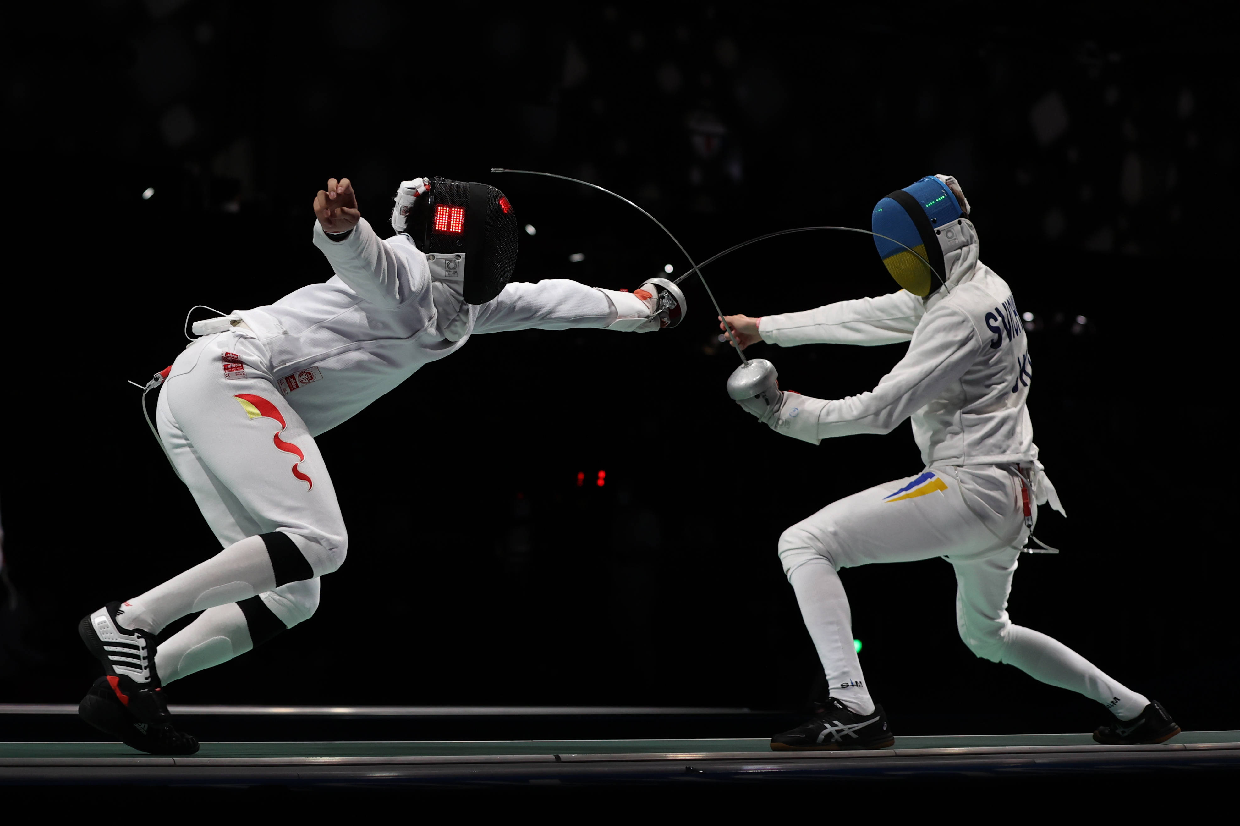 柬埔寨击剑选手顶天立地,获得冠军 柬埔寨击剑选手顶天立地,获得冠军