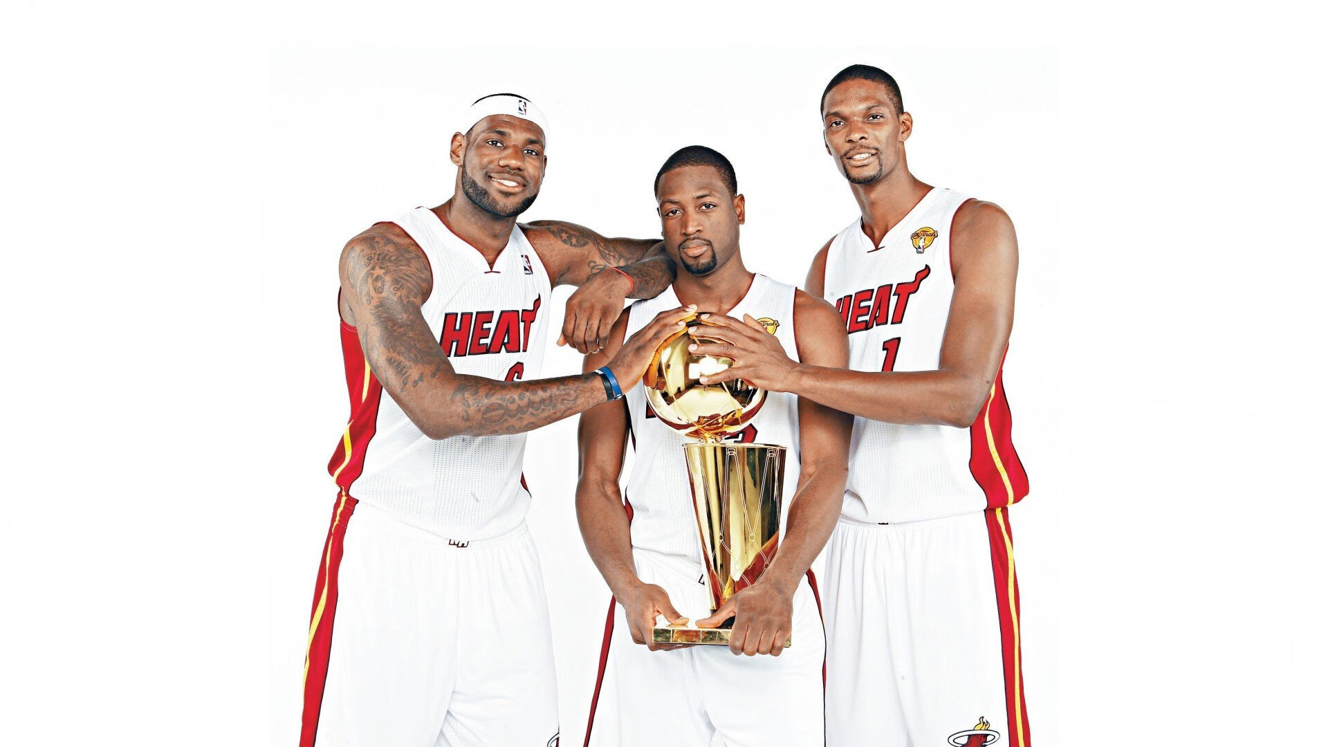 唯一瞬间，鏖战中的法国队与瑞典队，点燃赛场的张本智和